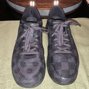 Hoka One One Hupana size 10 Rare